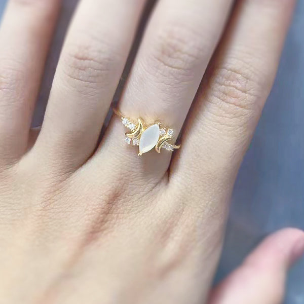 The Heavenly Moonstone Ring